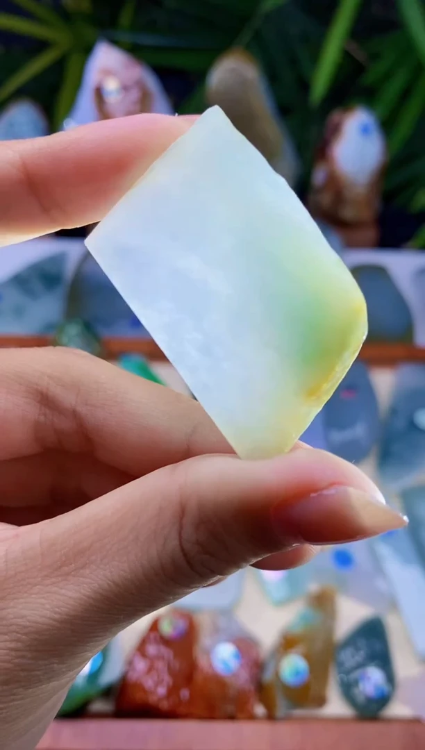 定制翡翠未镶嵌翡翠