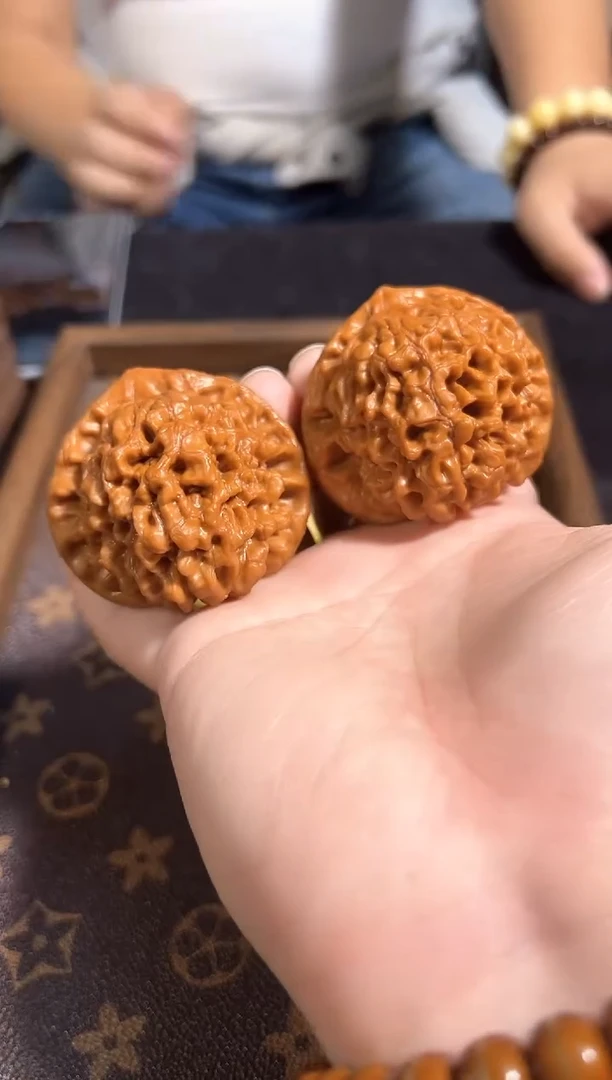 把件核桃53尺全品龙鼎