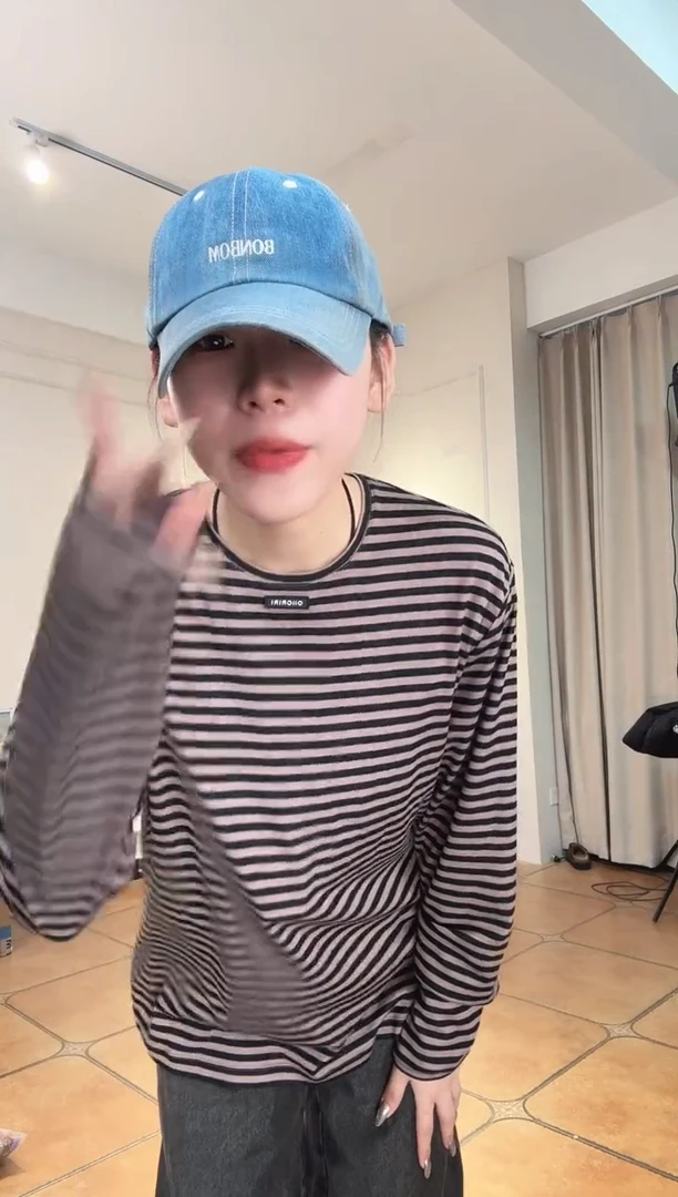 开**果设计师品牌黑色格子裤s码