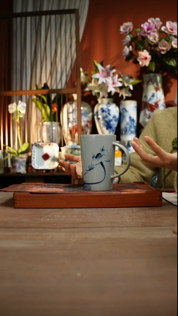 当代景德镇设计师釉下手绘陶瓷花瓶