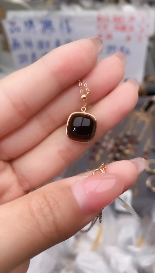 颈饰18K金镶嵌烟晶--专柜--