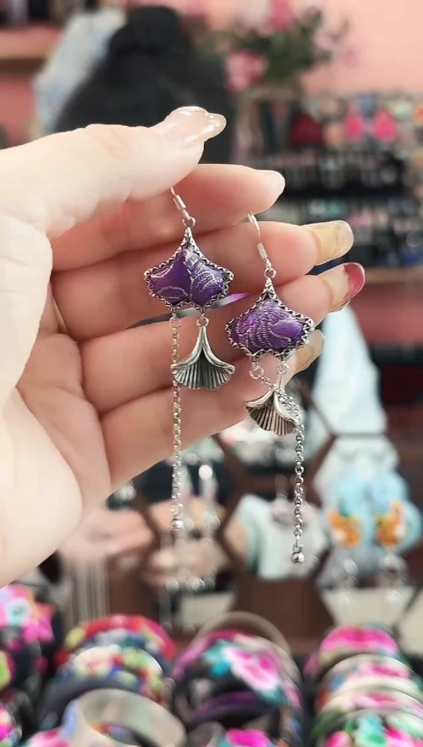 艺枝独绣手工饰品378