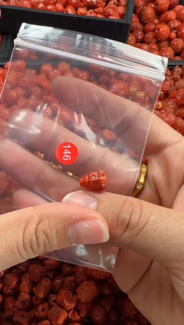 【闪购商品】南红玛瑙颈饰未镶嵌1