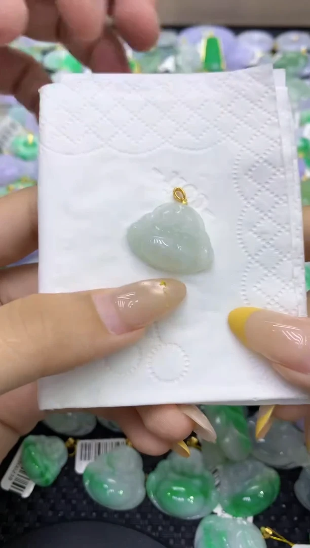 颈饰未镶嵌翡翠天然缅甸翡翠A货