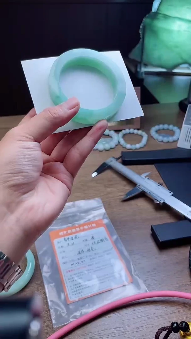 未镶嵌手镯定制翡翠定制