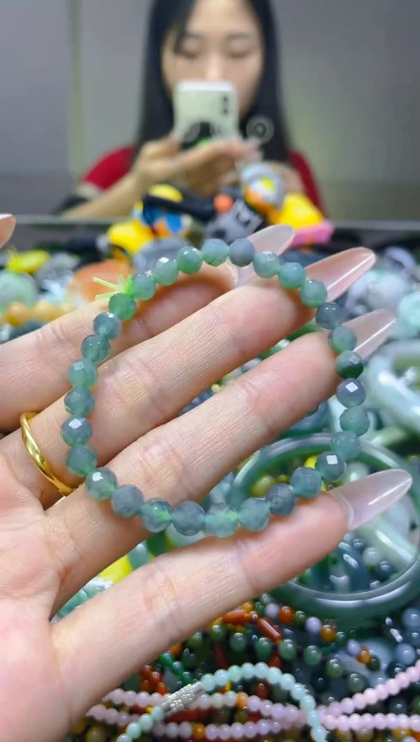 翡翠未镶嵌颈饰6MM/W/翡翠A货一图一物