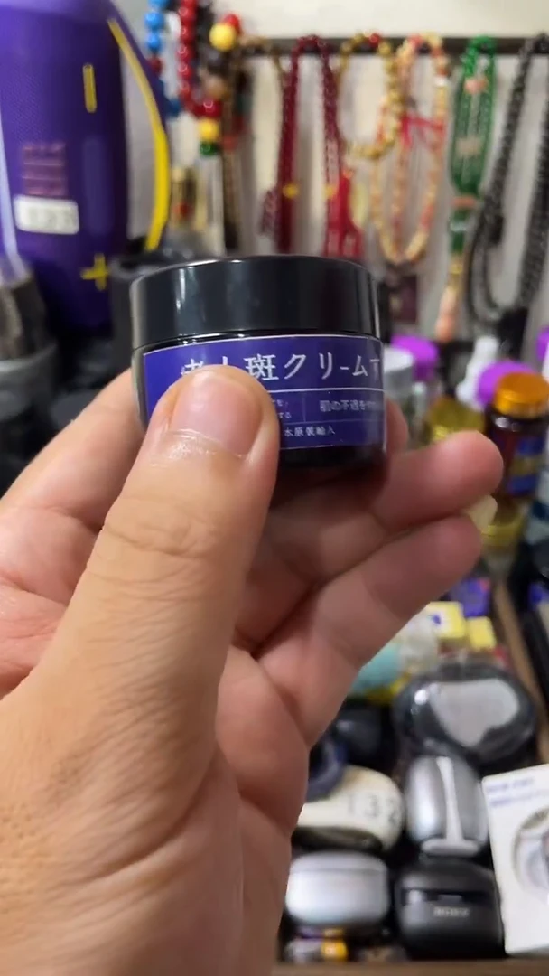瓷片闪购商品 如图所示