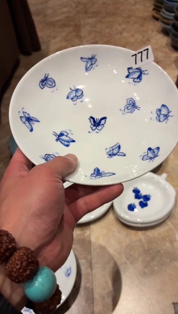 瓷片舒**归777微瑕手绘蝴蝶锅盘1个