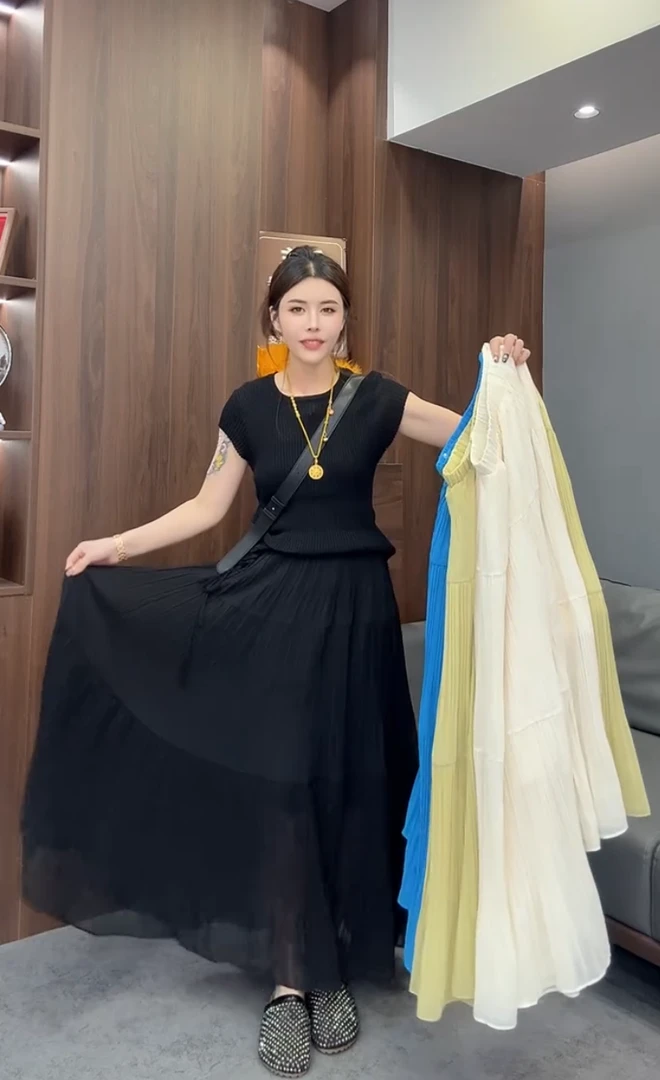 百褶半身裙女夏季2025新款松紧高腰显瘦垂坠感a字大摆裙长裙