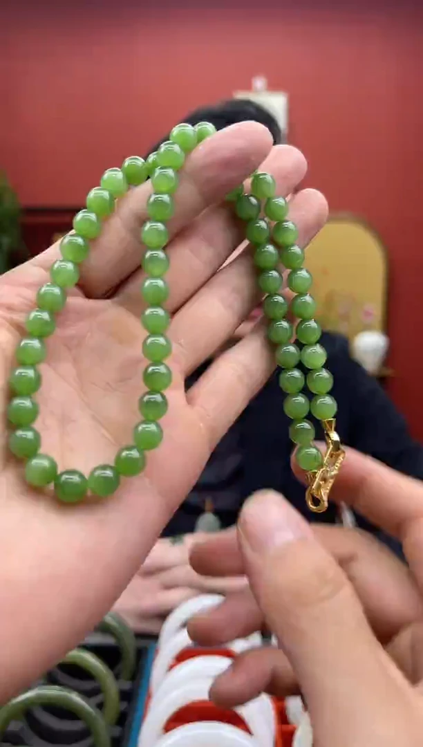 项链未镶嵌和田玉一个