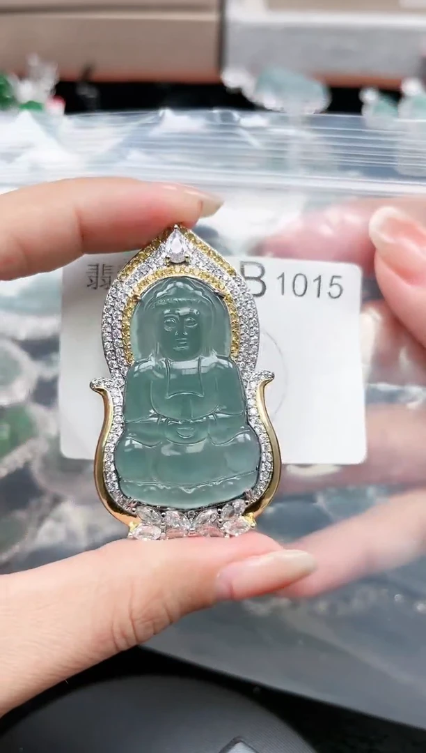 【闪购商品】翡翠颈饰未镶嵌1015赠皮绳