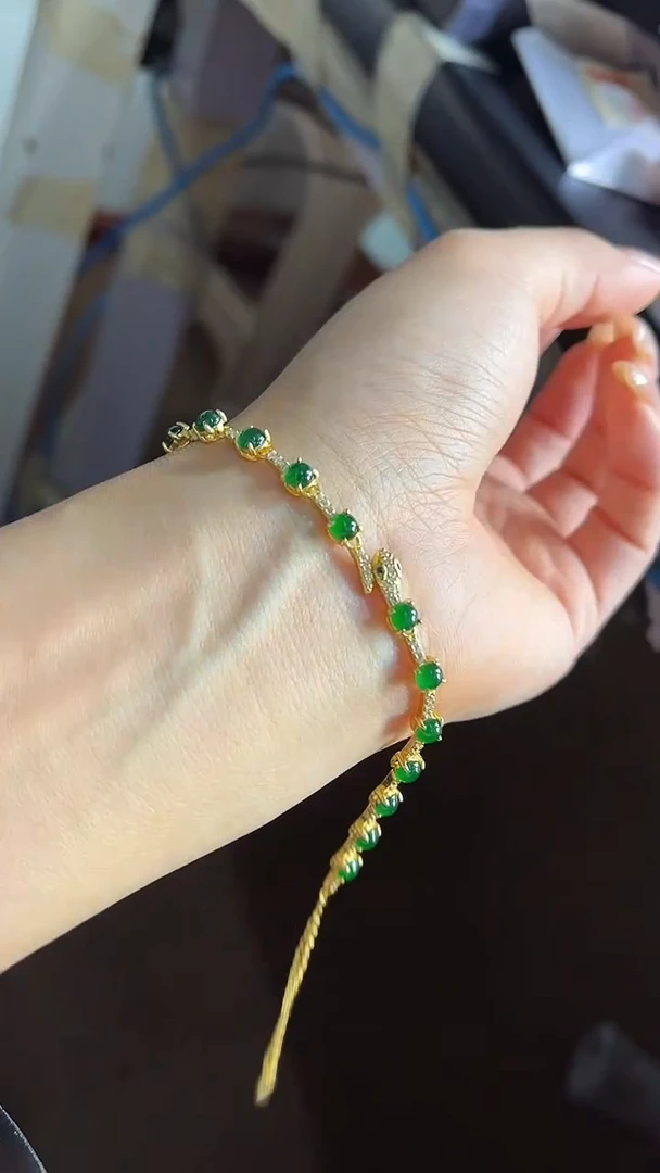 【闪购商品】翡翠手链未镶嵌100648738