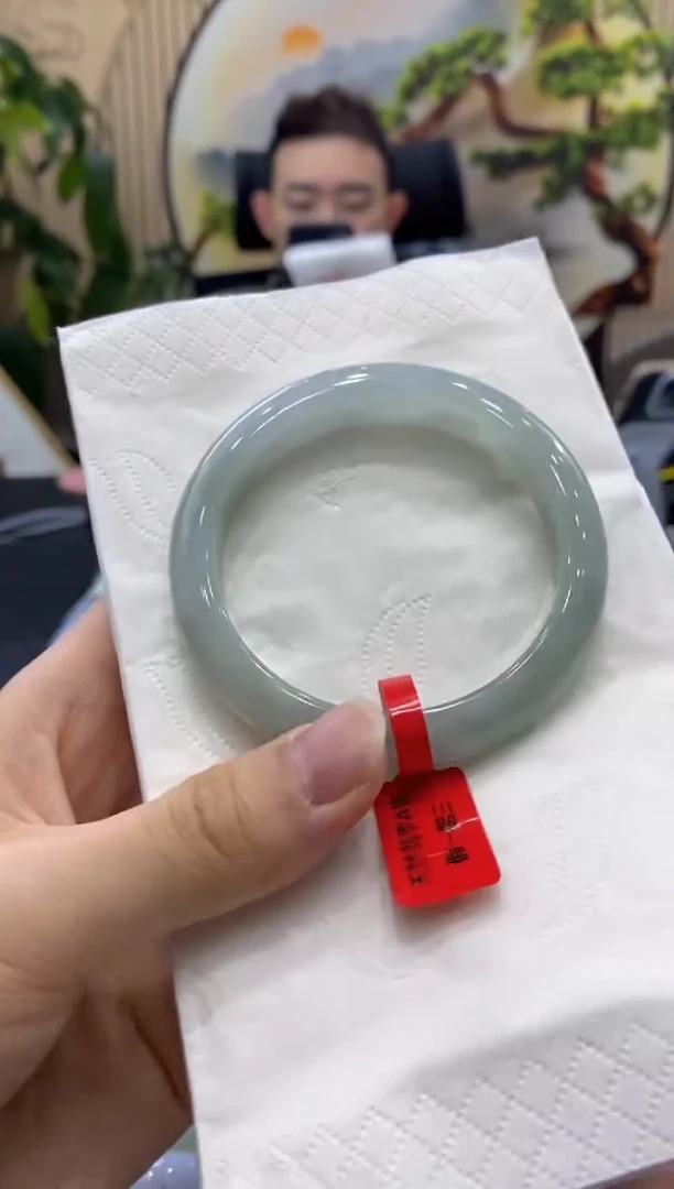 翡翠手镯未镶嵌1798