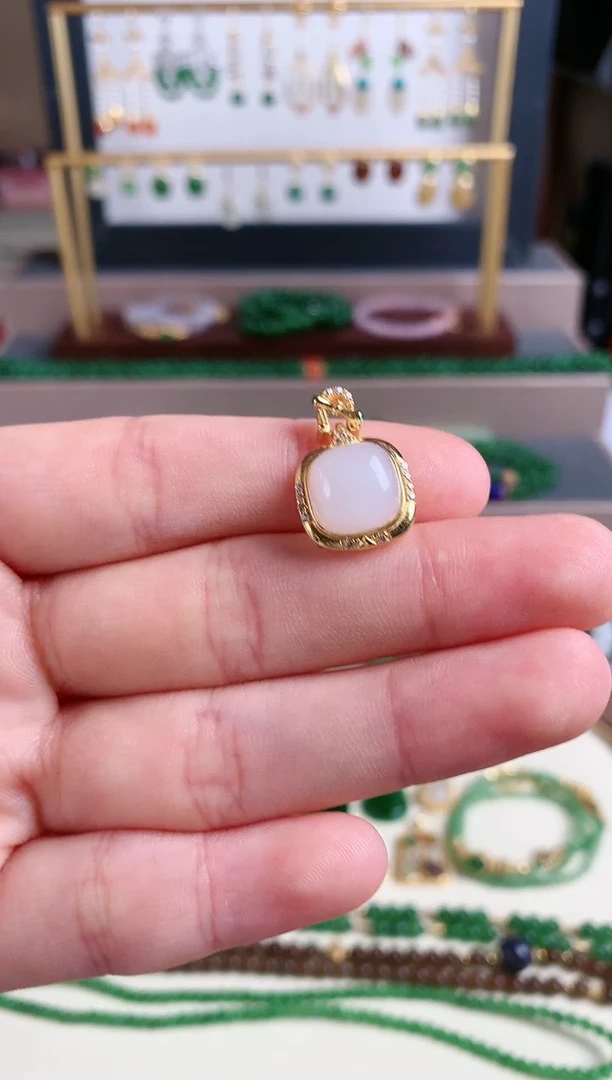 吊坠(不含链)未镶嵌和田玉1