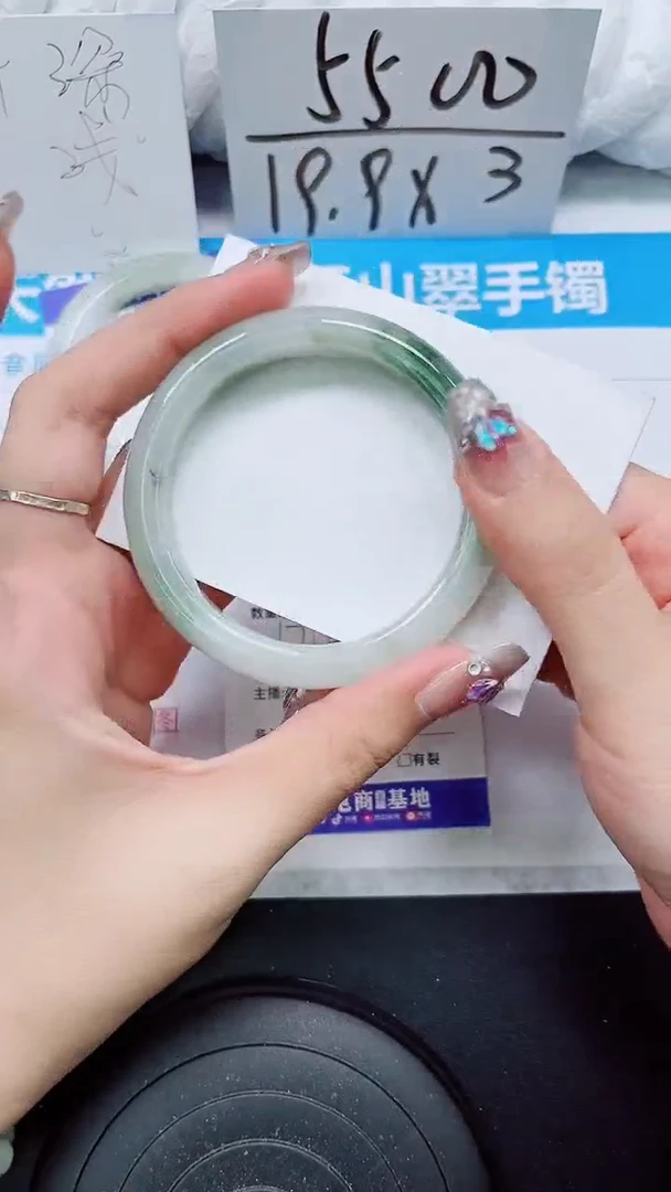 【闪购商品】石英质玉手镯未镶嵌S100-57/58