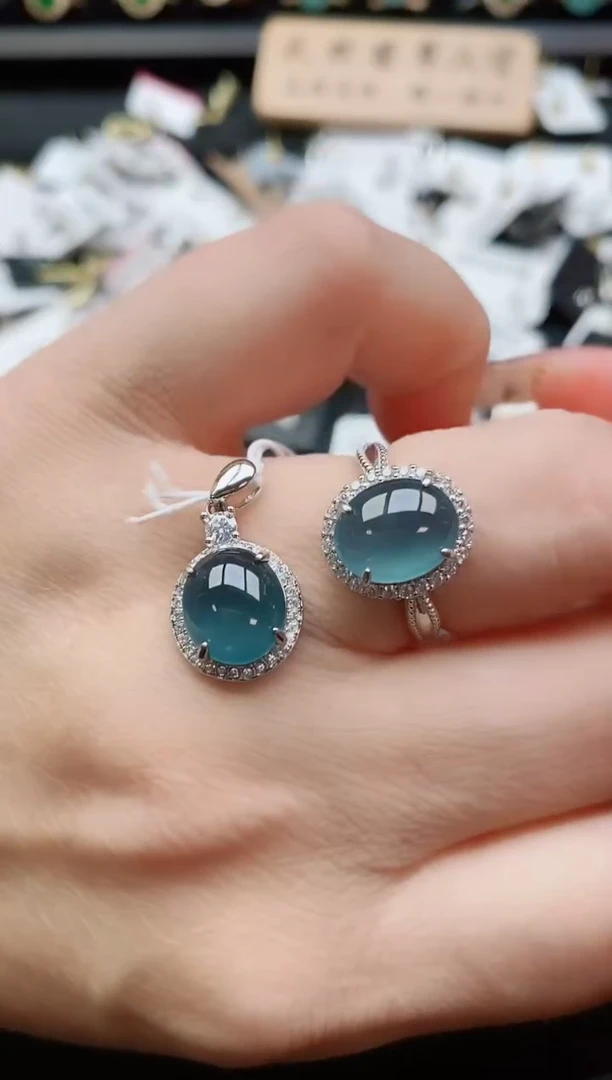 吊坠(赠链)银S925镶嵌翡翠1