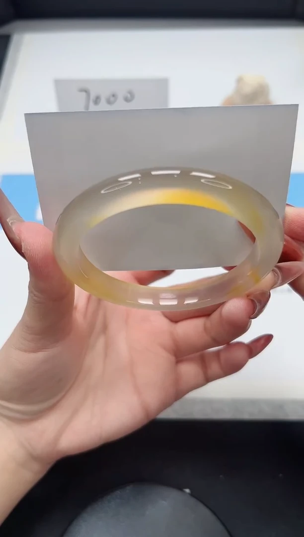 【闪购商品】玛瑙/玉髓手镯未镶嵌21/香槟63