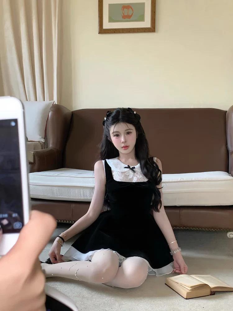 伯德小姐 法式复古气质显瘦黑色网纱拼接丝绒连衣裙+蕾丝内搭背心
