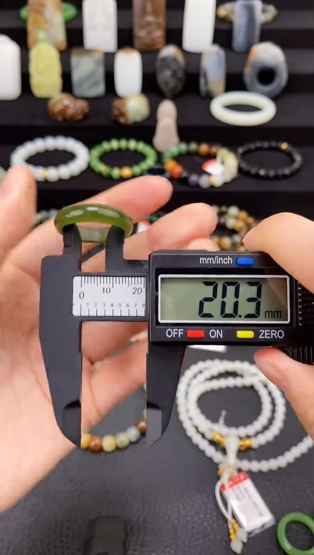 未镶嵌和田玉挂件碧玉戒圈