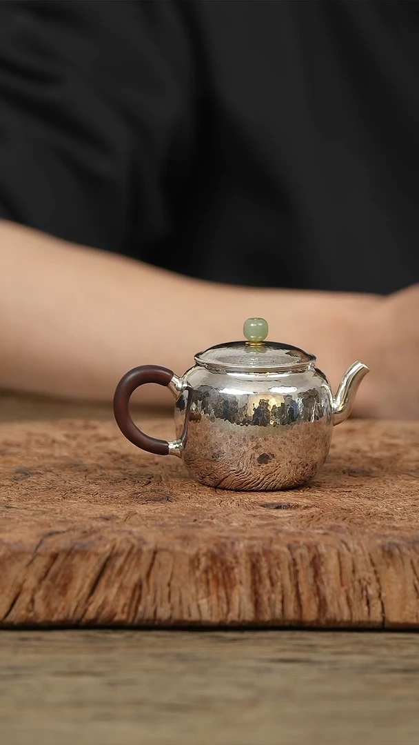 银器丨玉摘锤纹小壶