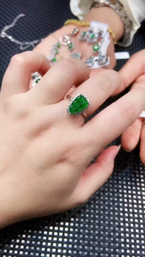 【闪购商品】翡翠戒指未镶嵌11111111