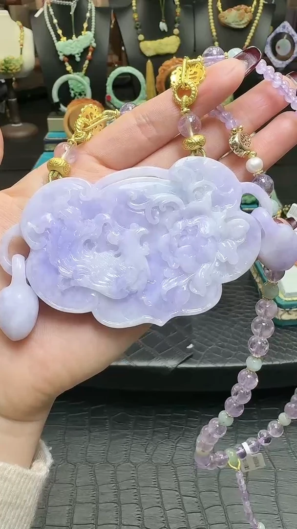 【闪购商品】翡翠颈饰未镶嵌凤穿牡丹