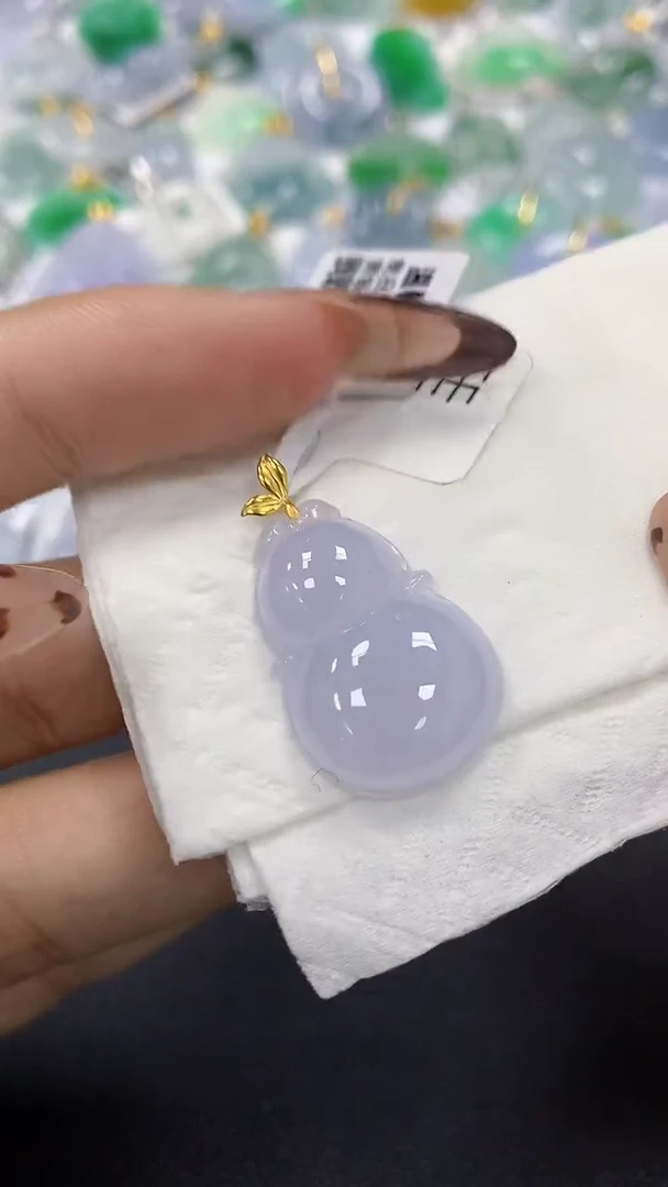 颈饰18K金镶嵌翡翠a货假一赔三支持复检百元上9元证书费自理