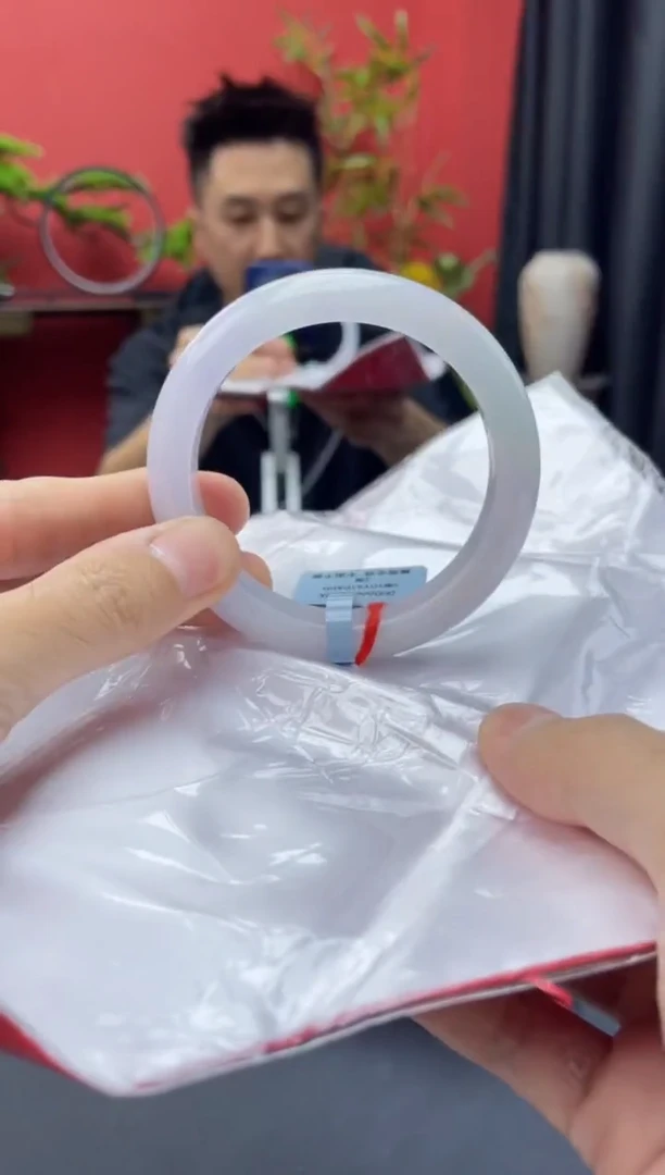 未镶嵌手镯翡翠10