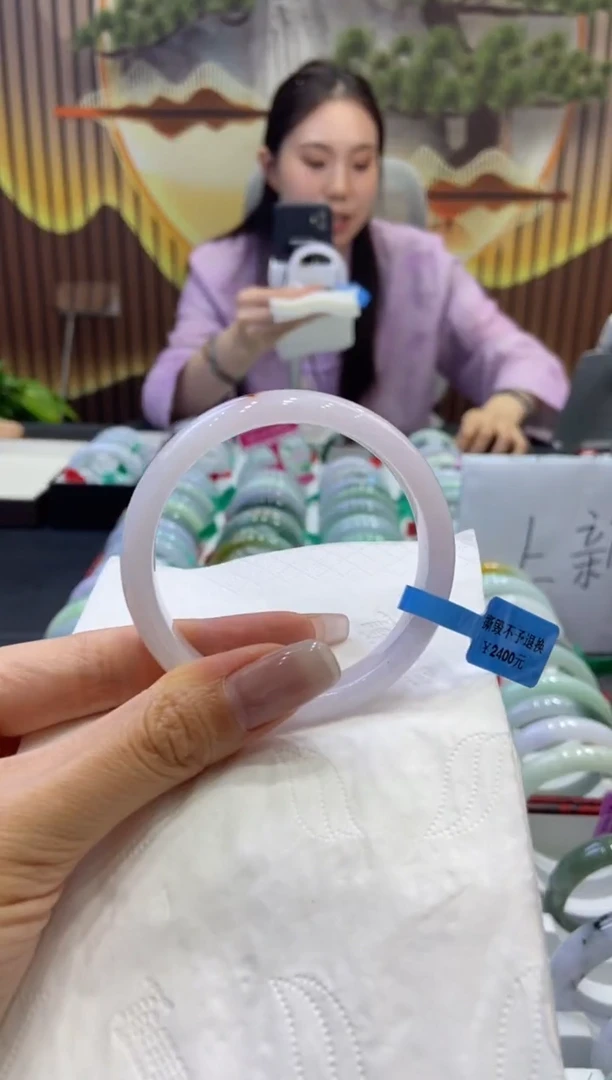 翡翠手镯未镶嵌00005323