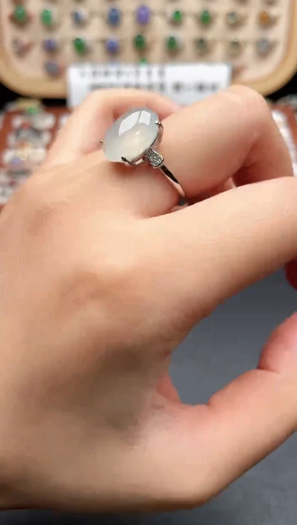 银S925镶嵌戒指翡翠一物一证一礼盒