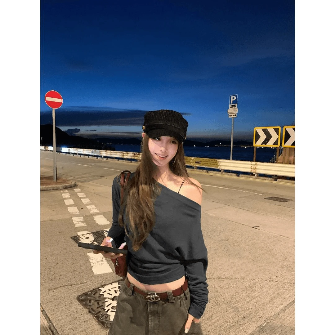 露肩上衣秋季法式收腰显瘦气质灰色女设计感纯欲辣妹斜肩长袖t恤