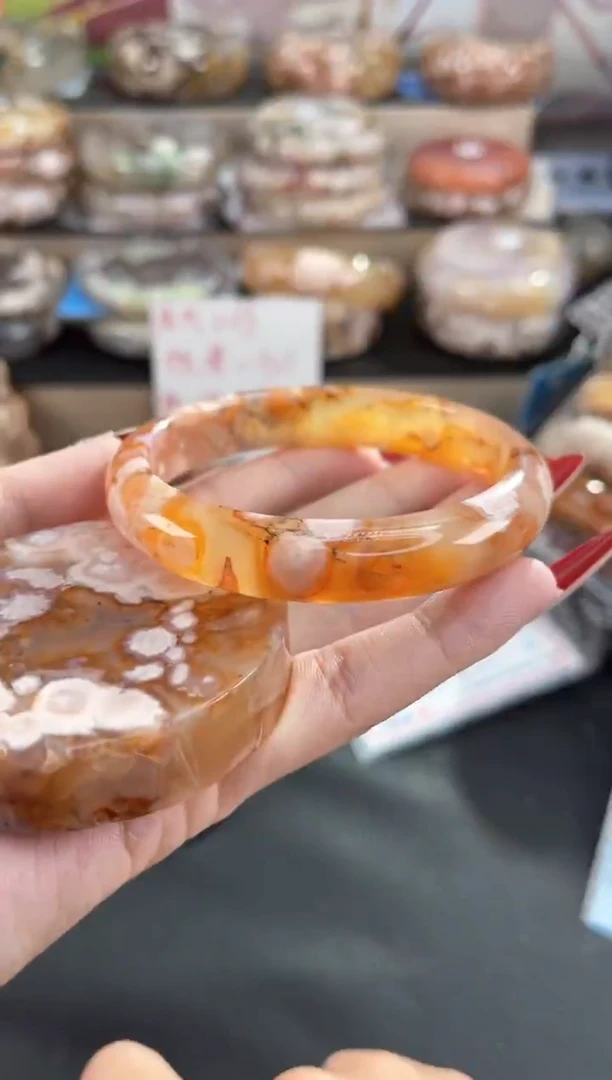 未镶嵌手镯石英质玉61