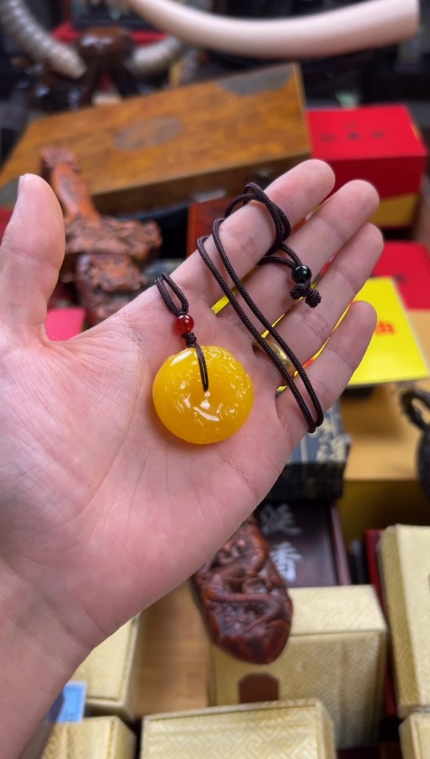 【闪购商品】蜜蜡裸石未镶嵌————————————蜜蜡平安扣