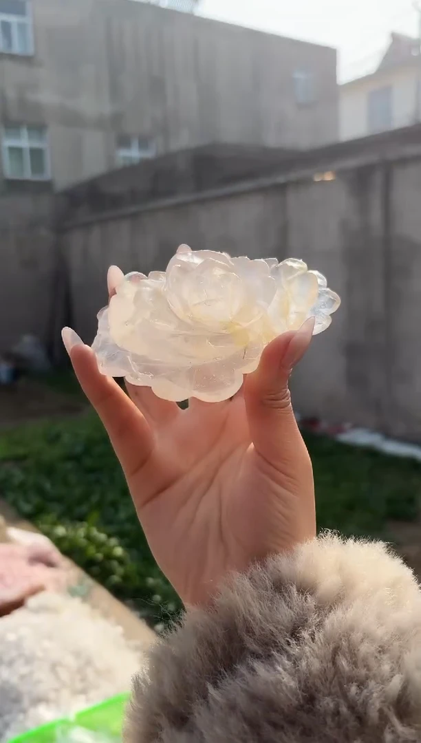【闪购商品】水晶摆件未镶嵌浇花小花 155