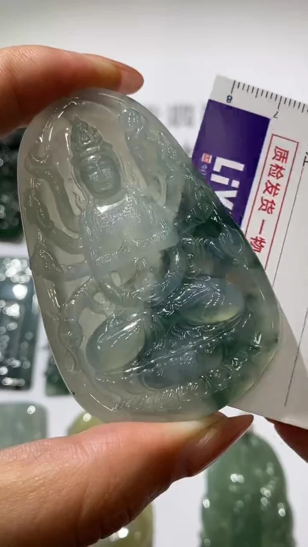 翡翠挂件未镶嵌横**子5