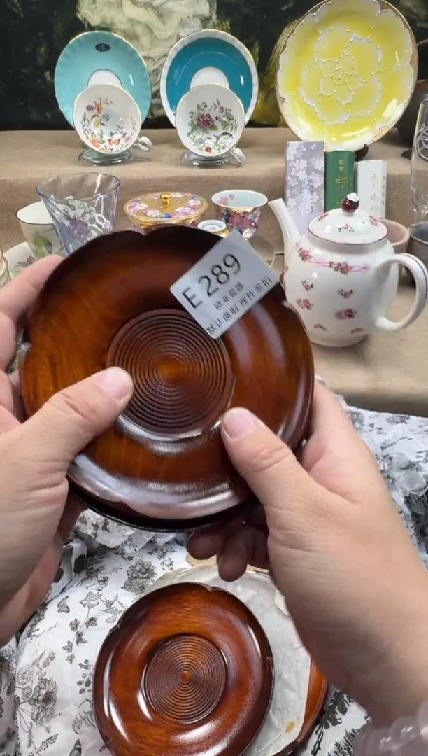 瓷片小****罐瓷片   E289