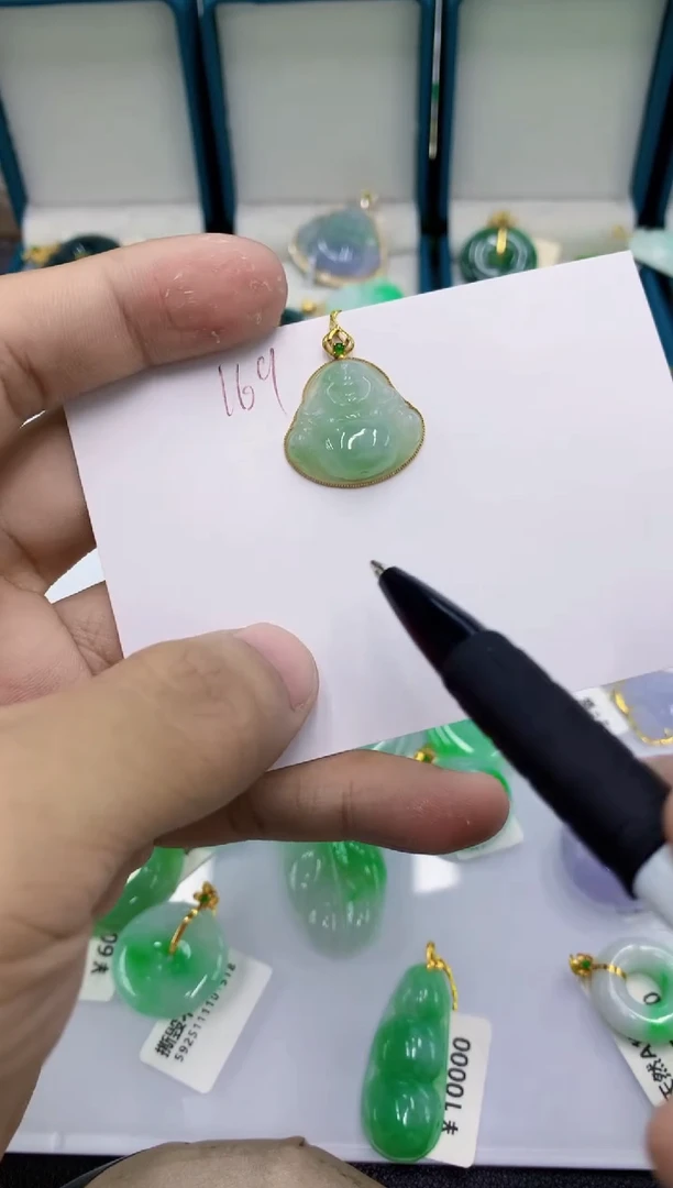 颈饰18K金镶嵌翡翠琴**欢11111111