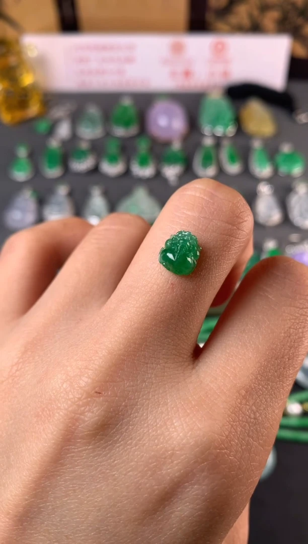 未镶嵌定制翡翠裸石（镶嵌定制）