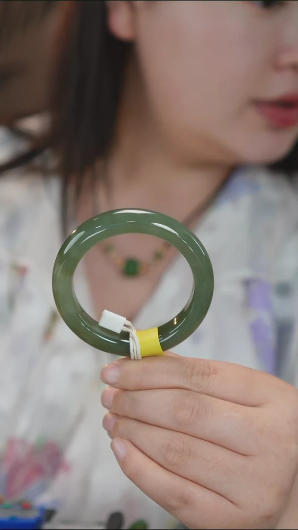 和田玉手镯未镶嵌71【柚子来啦】和田玉拍一发一52