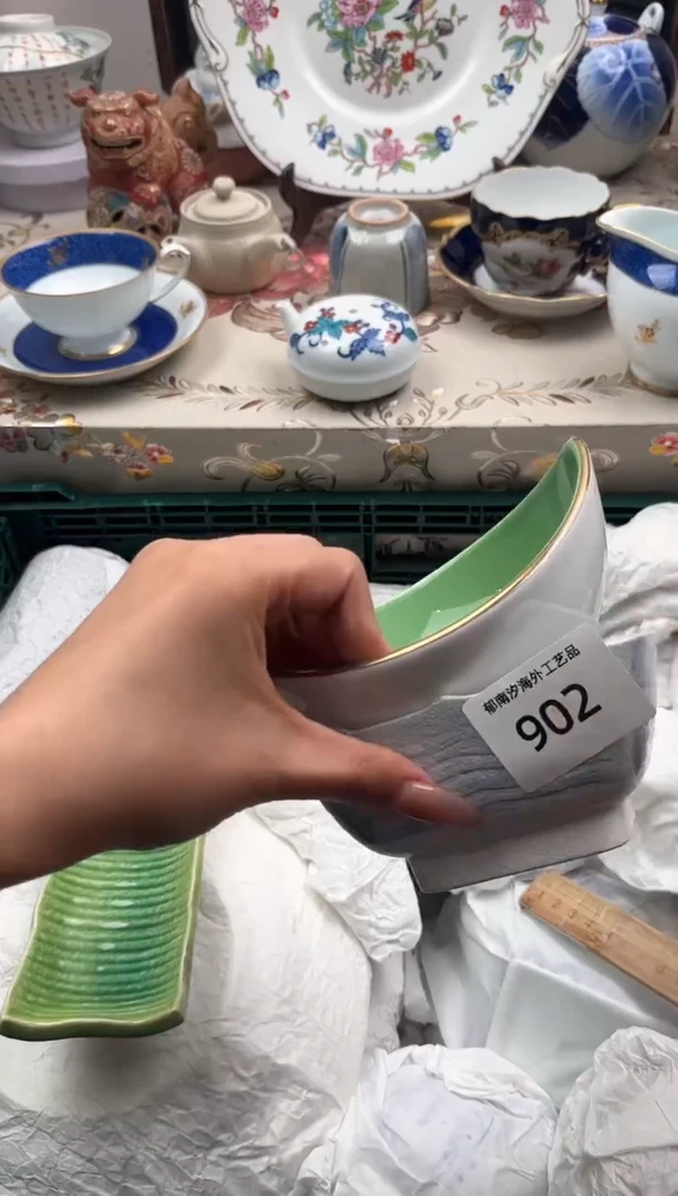 瓷片于*鱼B         902