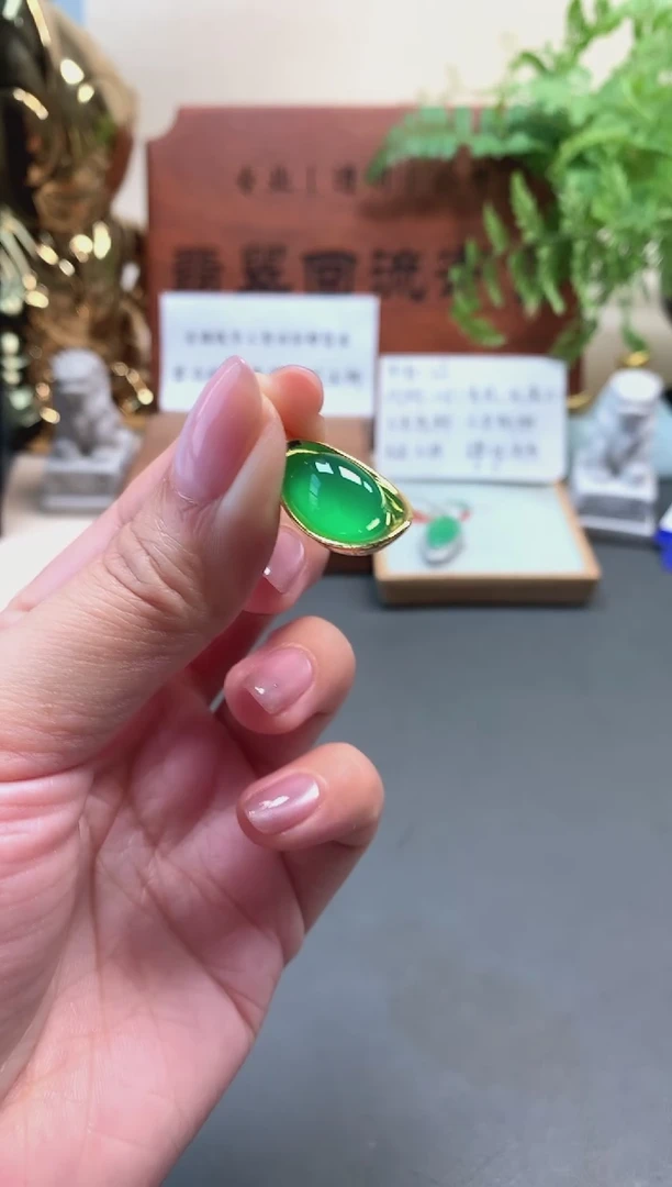 【闪购商品】玛瑙/玉髓颈饰合金吊坠