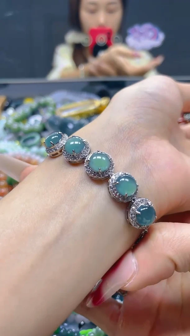 颈饰未镶嵌翡翠/L/翡翠A货，一件也是批发价