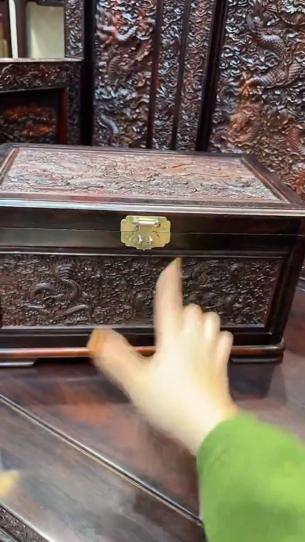 红酸枝木类酸枝--大嫁妆箱