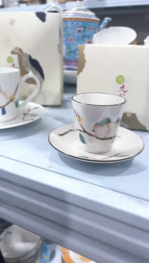 杯子骨瓷（原盒）小鸟茶杯碟一套