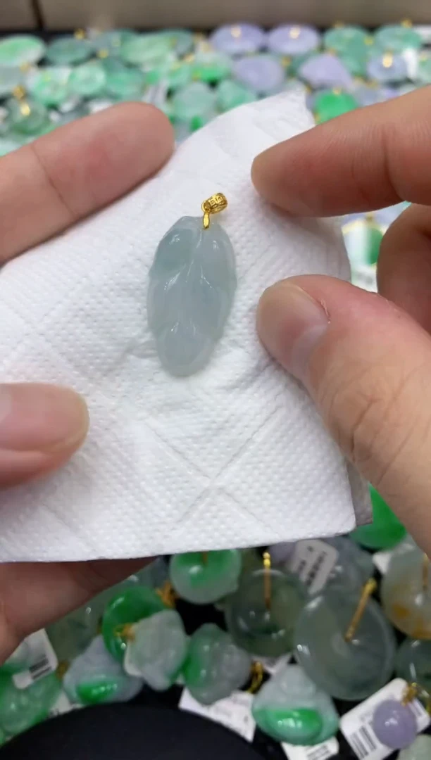 颈饰未镶嵌翡翠天然缅甸翡翠A货
