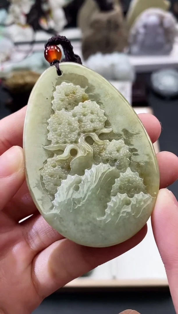 翡翠未镶嵌颈饰天然缅甸A货翡翠