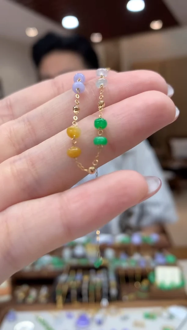 18K金镶嵌手链翡翠手链