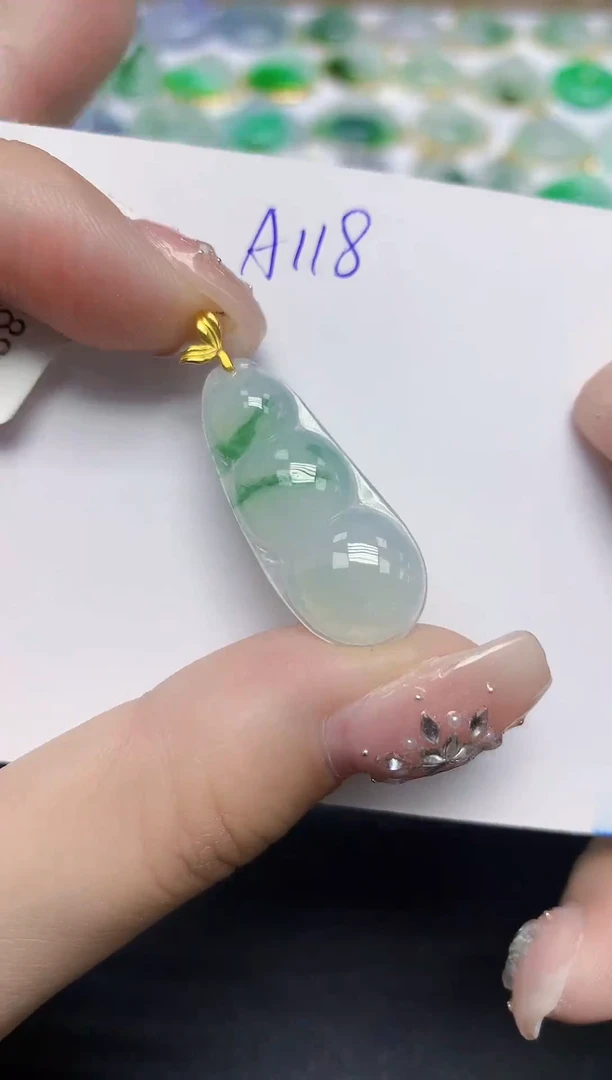 颈饰18K金镶嵌翡翠天然缅甸翡翠A货翡翠百元以上9元证书费自理