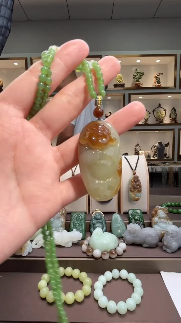 颈饰未镶嵌和田玉苏