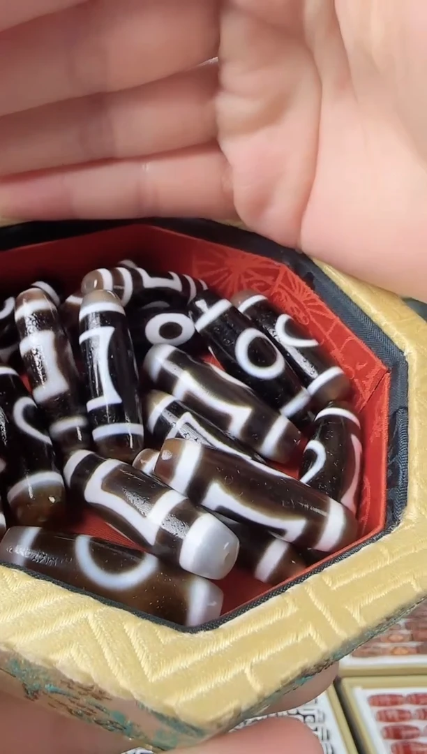 【闪购商品】玛瑙/玉髓单珠未镶嵌黑白天地单珠多样性发其一